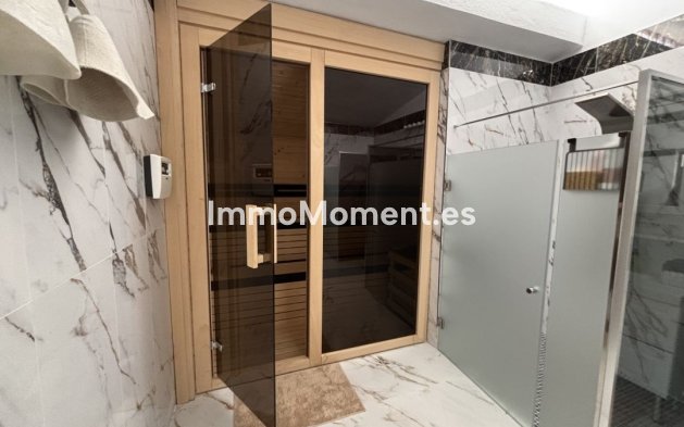 Wiederverkauf - Villa - Marbella - Marbella Centro