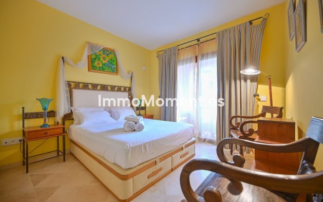 Resale - Apartment - Marbella - El Rosario