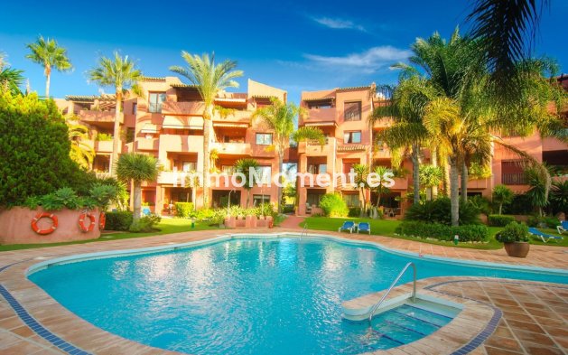 Resale - Apartment - Marbella - El Rosario
