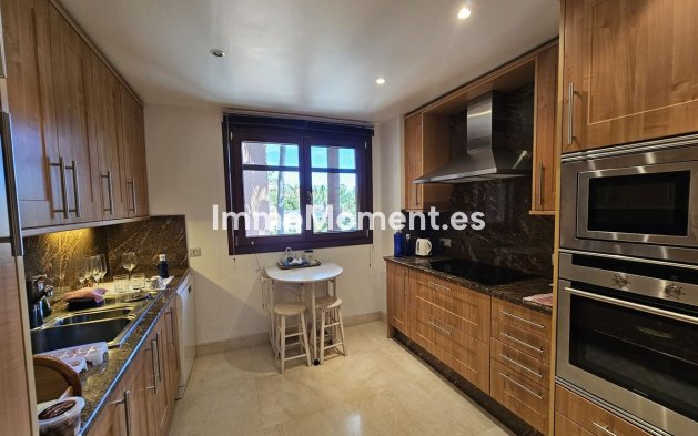 Bestaande woning - Appartement - Estepona  - Estepona Centro