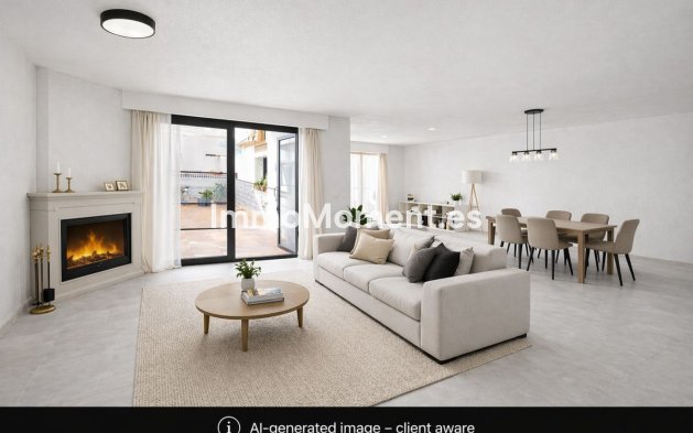 Wiederverkauf - Reihenhaus -   Inländisch - Alhaurín el Grande Centro