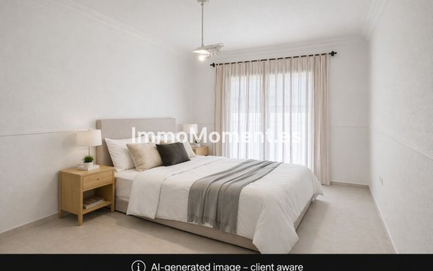 Wiederverkauf - Reihenhaus -   Inländisch - Alhaurín el Grande Centro