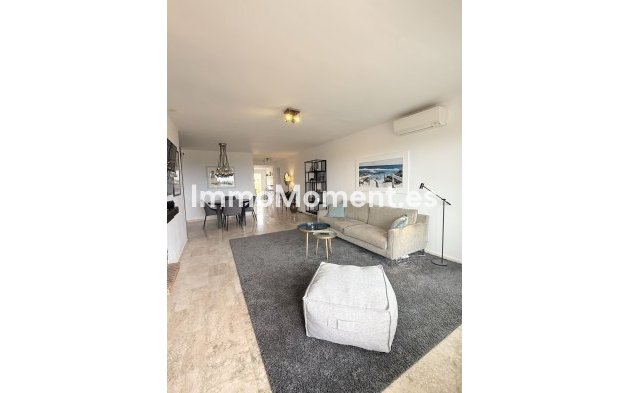 Resale - Apartment - Estepona - Selwo