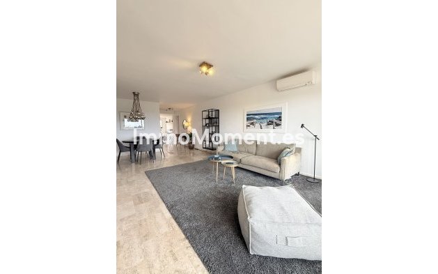 Resale - Apartment - Estepona - Selwo