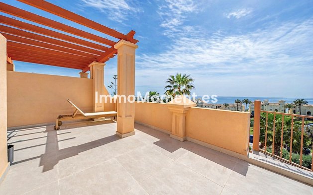Resale - Townhouse - Estepona - Estepona Centro