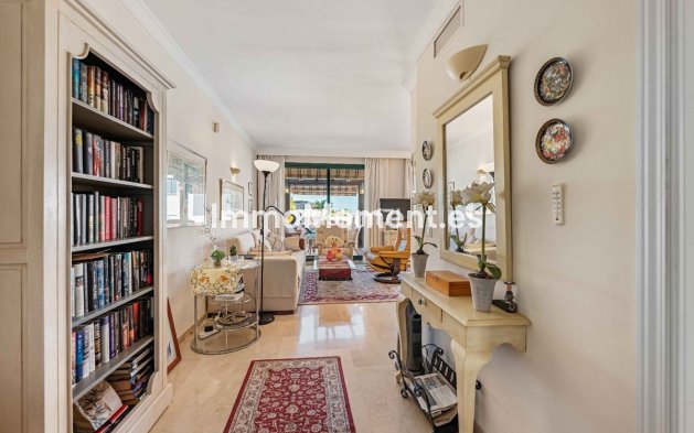 Reventa - Apartamento - Marbella - Elviria