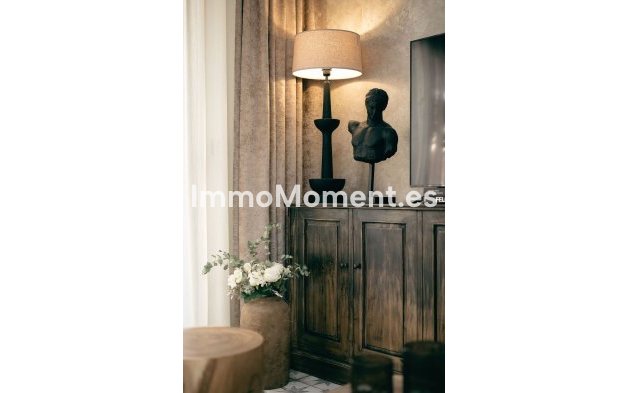 Resale - Apartment - Torrevieja - Torrevieja Centro