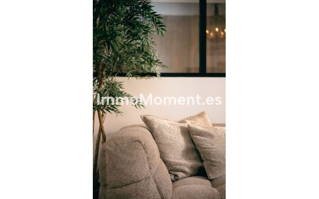 Resale - Apartment - Torrevieja - Torrevieja Centro