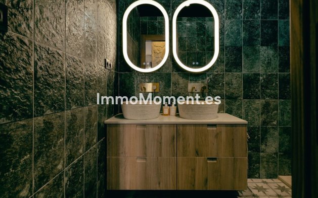 Resale - Apartment - Torrevieja - Torrevieja Centro