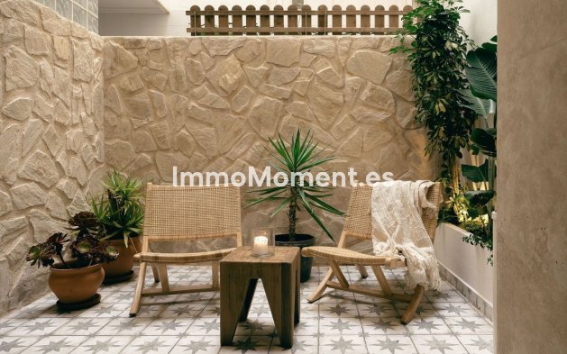 Resale - Apartment - Torrevieja - Torrevieja Centro