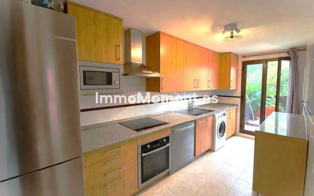 Revente - Appartement - Estepona  - Estepona Centro