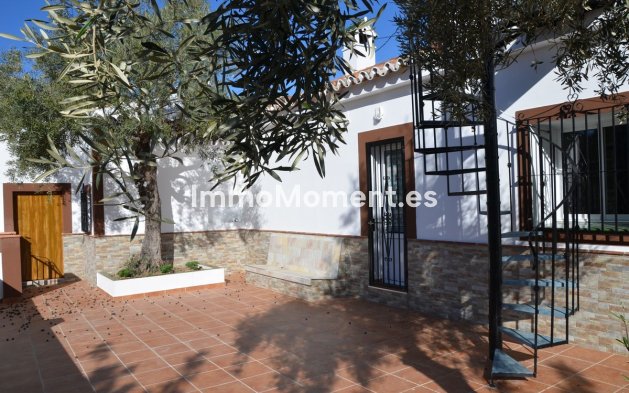 Bestaande woning - Villa - Binnenland  - Alora