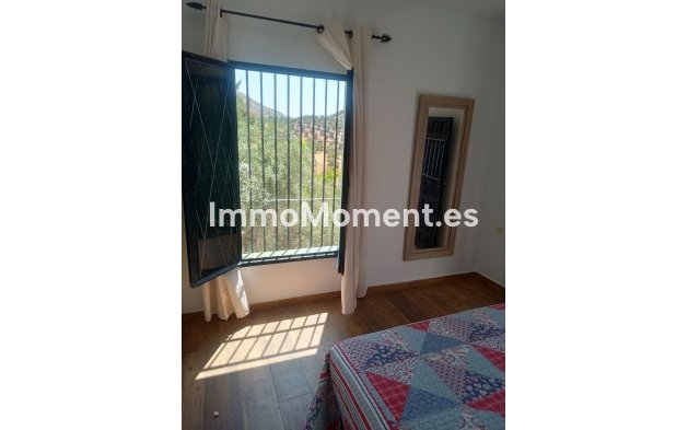 Bestaande woning - Villa - Binnenland  - Alora