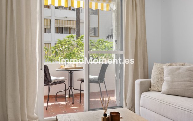 Resale - Apartment - Marbella - Nueva Andalucía