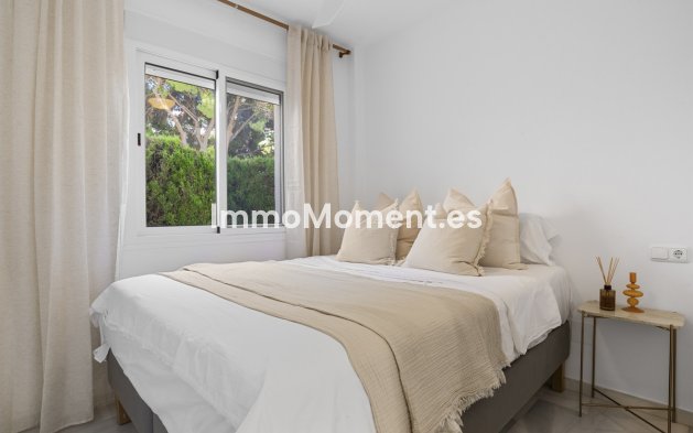 Resale - Apartment - Marbella - Nueva Andalucía