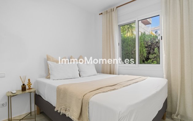 Resale - Apartment - Marbella - Nueva Andalucía