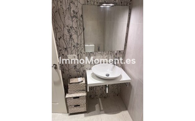 Resale - Apartment - Marbella - Puerto Banús