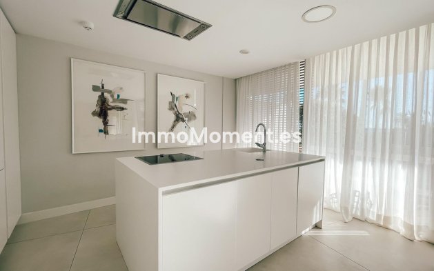 Bestaande woning - Appartement - Estepona  - Estepona Centro