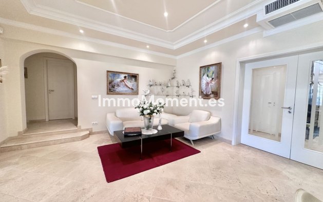 Reventa - Villa - Marbella - El Rosario