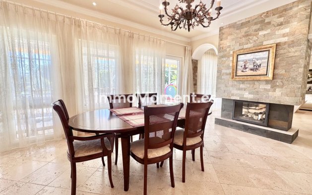 Reventa - Villa - Marbella - El Rosario