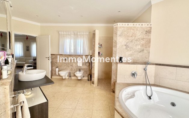 Reventa - Villa - Marbella - El Rosario