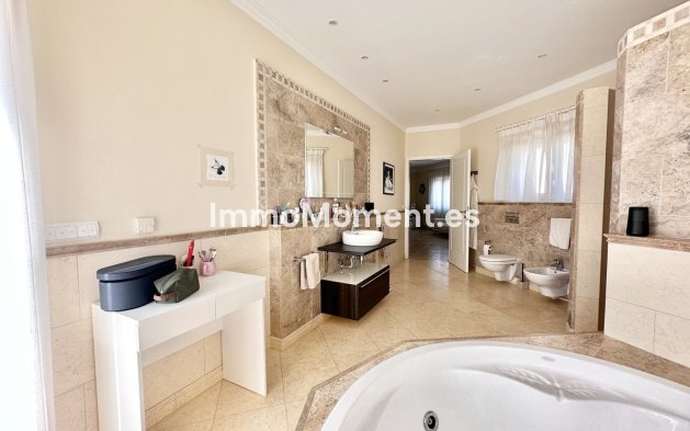 Reventa - Villa - Marbella - El Rosario