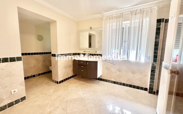 Reventa - Villa - Marbella - El Rosario