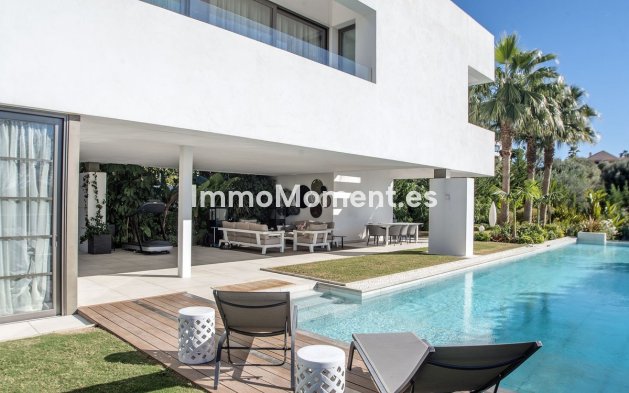 Resale - Villa - Benahavís - Benahavís Centro