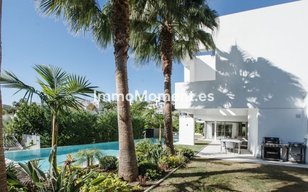 Resale - Villa - Benahavís - Benahavís Centro