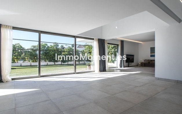 Resale - Villa - Benahavís - Benahavís Centro