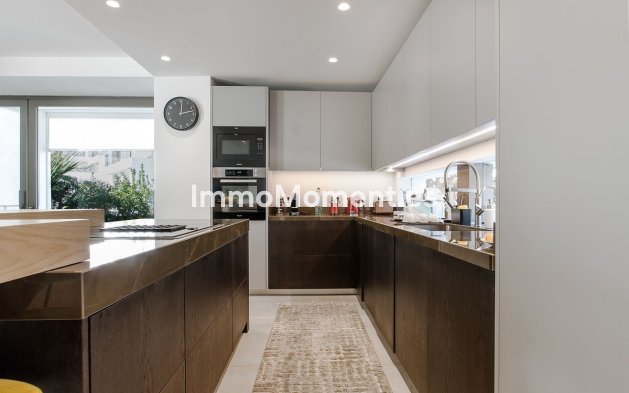 Resale - Villa - Benahavís - Benahavís Centro