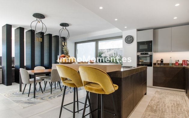 Resale - Villa - Benahavís - Benahavís Centro