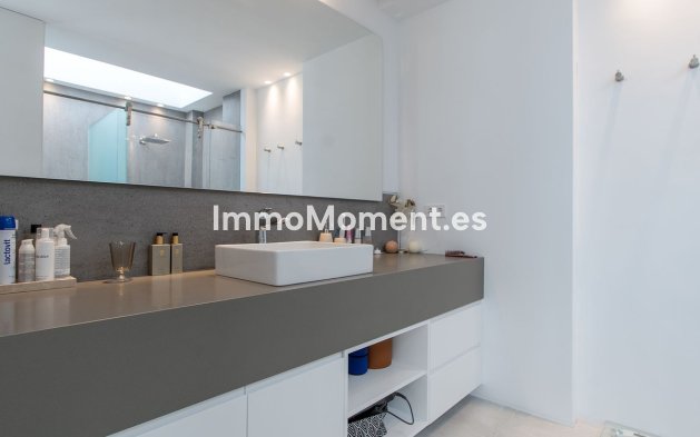 Resale - Villa - Benahavís - Benahavís Centro