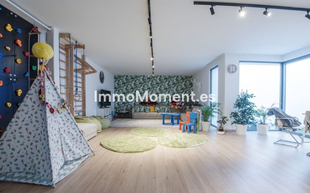 Resale - Villa - Benahavís - Benahavís Centro