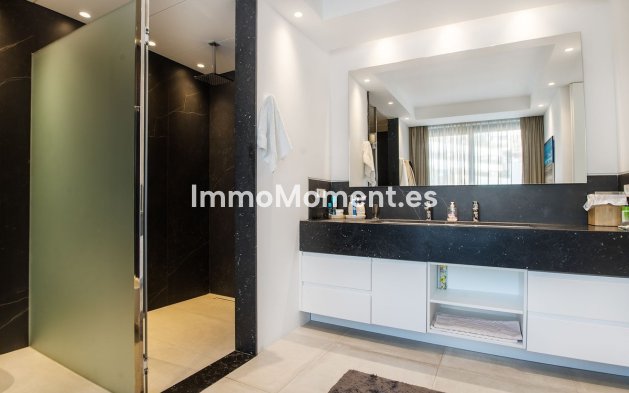 Resale - Villa - Benahavís - Benahavís Centro