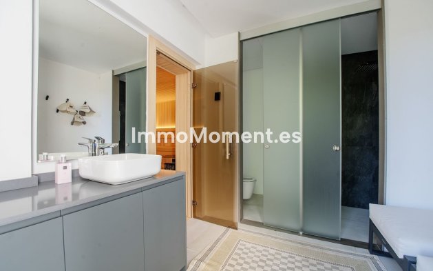 Resale - Villa - Benahavís - Benahavís Centro