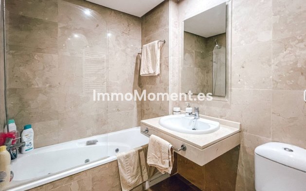 Resale - Apartment - Manilva - La Duquesa