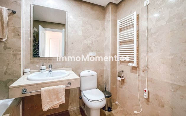 Resale - Apartment - Manilva - La Duquesa
