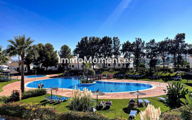 Resale - Apartment - Manilva - La Duquesa