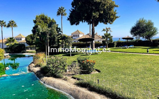 Resale - Apartment - Manilva - La Duquesa