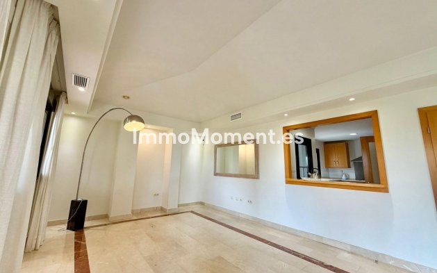 Resale - Apartment - Marbella - Puerto Banús