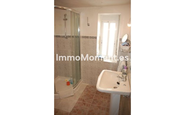 Resale - Villa - Casares - Casares Centro