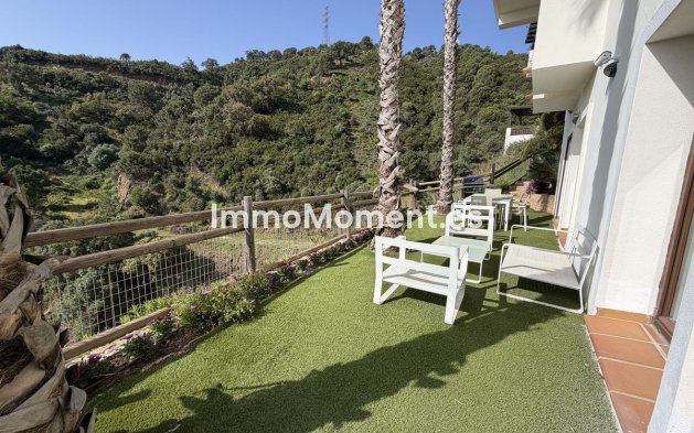 Resale - Villa - Benahavís - Benahavís Centro