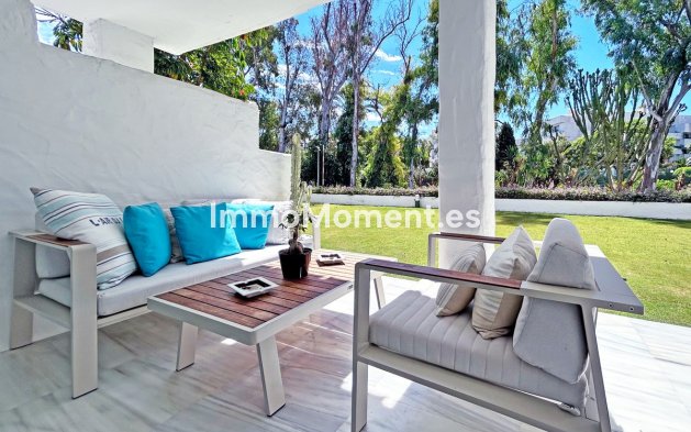 Resale - Apartment - Marbella - Puerto Banús