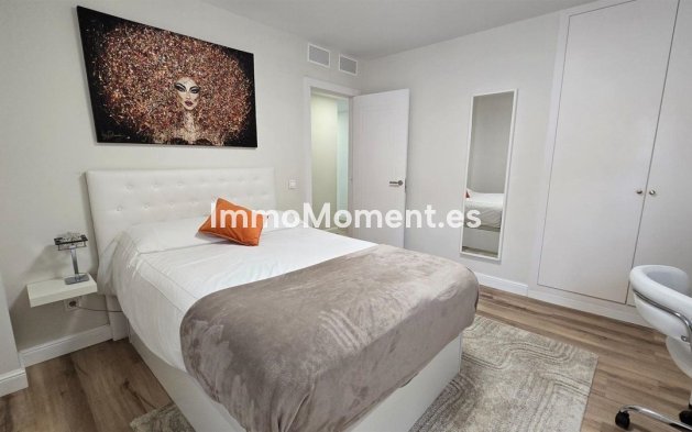 Resale - Apartment - Benalmadena - Benalmadena Centro