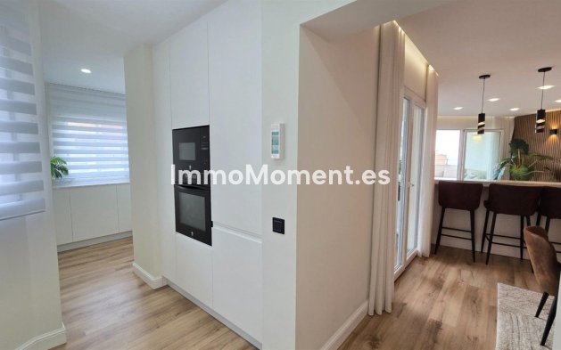 Resale - Apartment - Benalmadena - Benalmadena Centro