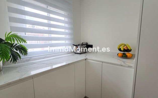 Resale - Apartment - Benalmadena - Benalmadena Centro