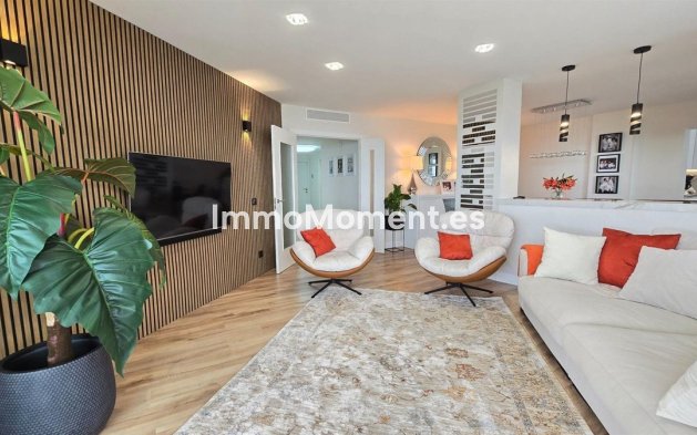 Resale - Apartment - Benalmadena - Benalmadena Centro