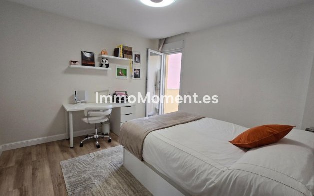 Resale - Apartment - Benalmadena - Benalmadena Centro