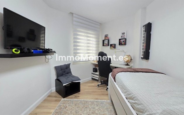 Resale - Apartment - Benalmadena - Benalmadena Centro